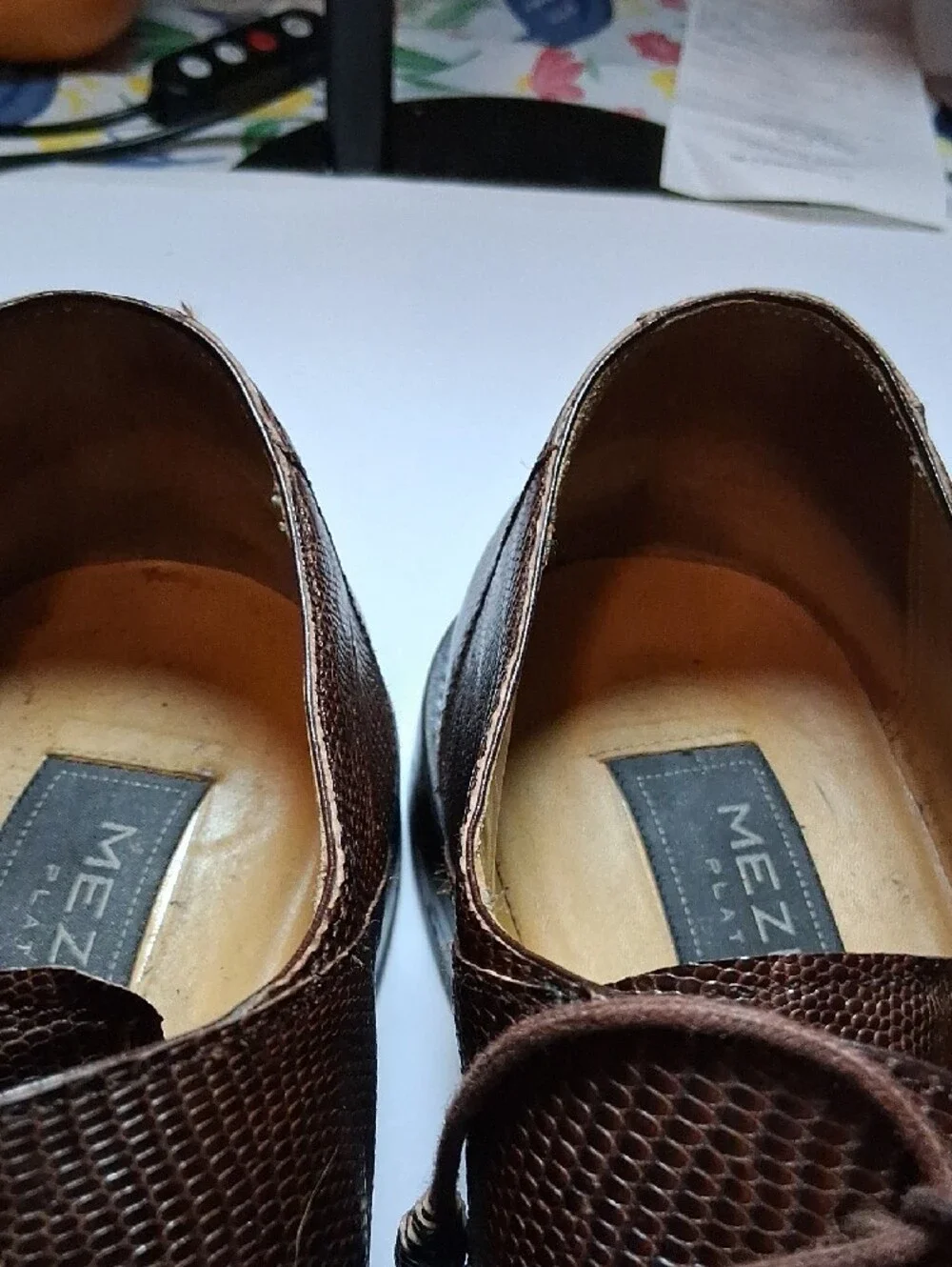 Mezlan Brown Lizard-Embossed Leather Derby Shoes